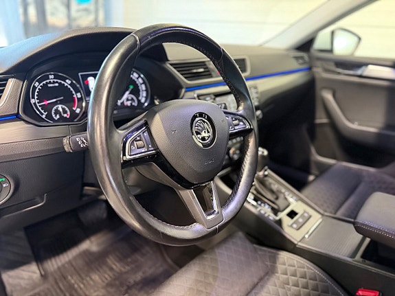 Skoda Superb 11 of 16