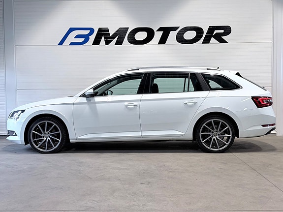 Skoda Superb 4 of 16