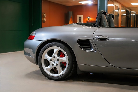 Porsche Boxster S 8 of 27
