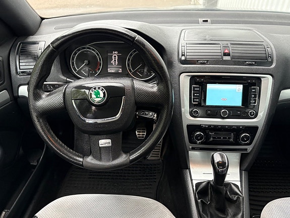 Skoda Octavia RS 15 of 17