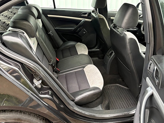 Skoda Octavia RS 11 of 17