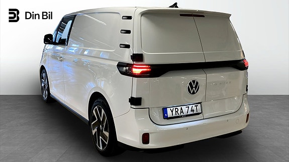 Volkswagen ID. Buzz 3 of 5