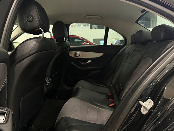 Mercedes-Benz C220 d 12 of 23