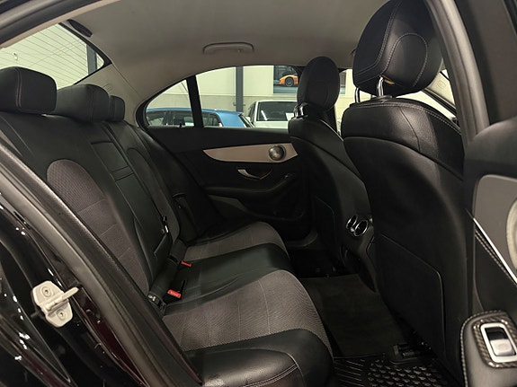 Mercedes-Benz C220 d 14 of 23