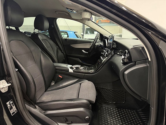 Mercedes-Benz C220 d 13 of 23