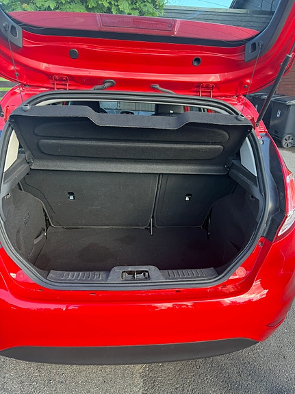 Ford Fiesta 3 of 5