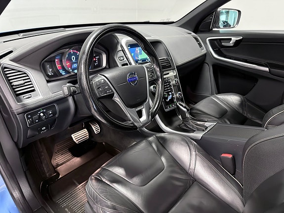 Volvo XC60 16 of 30