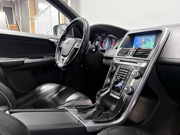 Volvo XC60 26 of 30