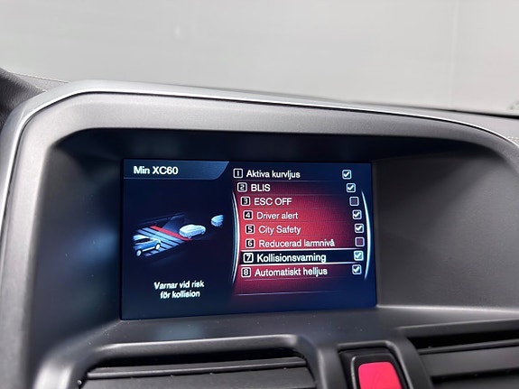 Volvo XC60 19 of 30