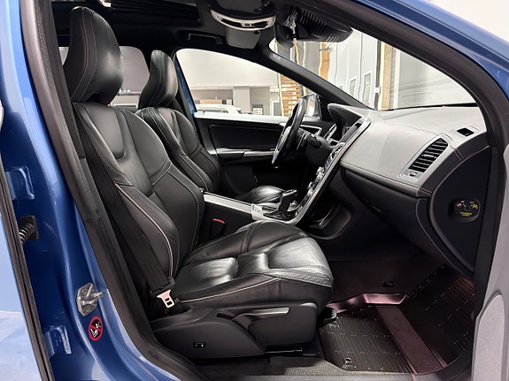 Volvo XC60 27 of 30