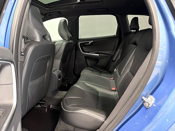 Volvo XC60 30 of 30