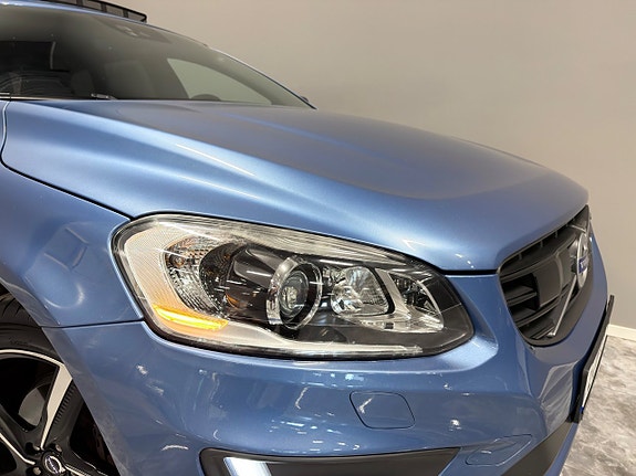 Volvo XC60 11 of 30