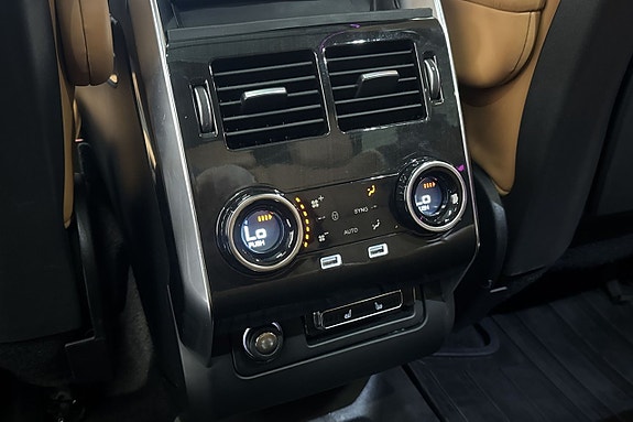 Land Rover Range Rover Sport 27 of 29