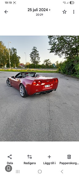 Chevrolet Corvette 4 of 5