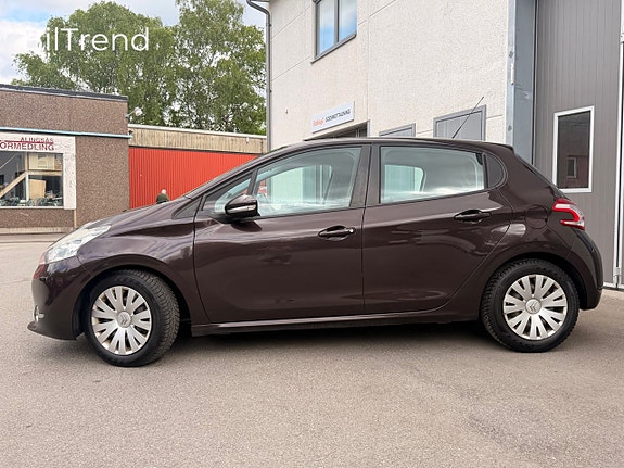 Peugeot 208 5 of 5