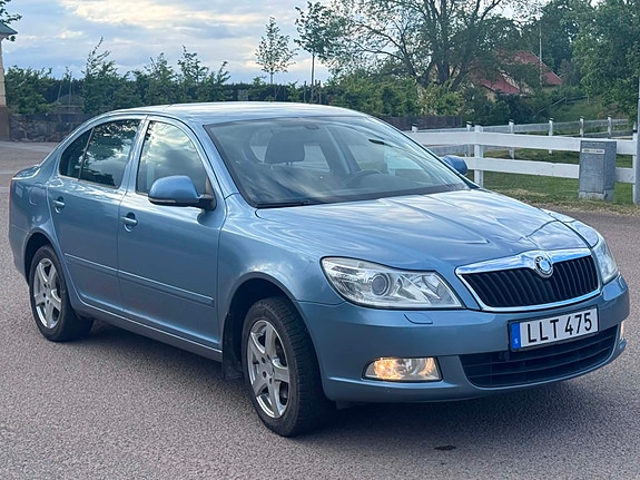 Skoda Octavia 3 of 5