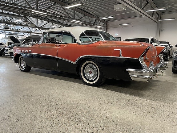 Buick Roadmaster 3 of 9