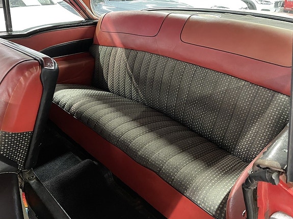 Buick Roadmaster 7 of 9