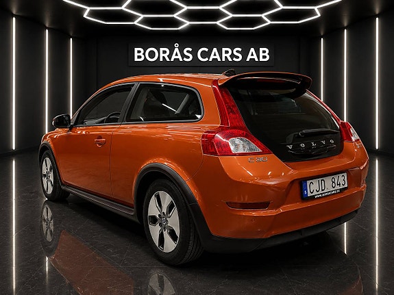 Volvo C30 3 of 5