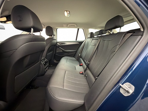 BMW 530e 13 of 30