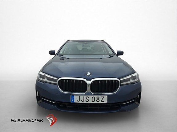 BMW 530e 2 of 5
