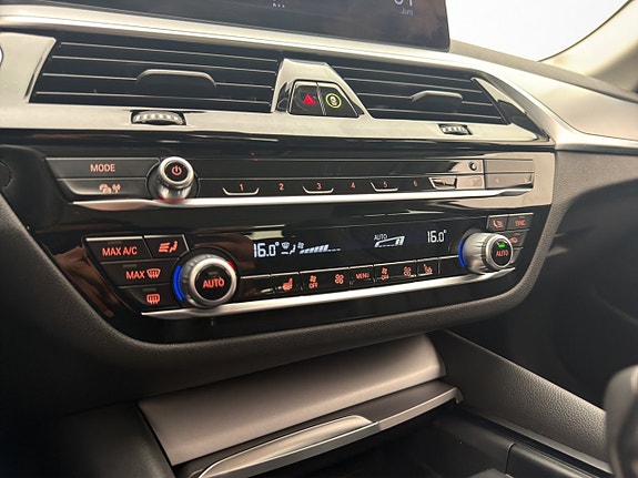 BMW 530e 27 of 30