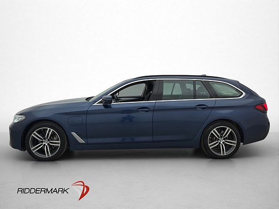 BMW 530e 4 of 5