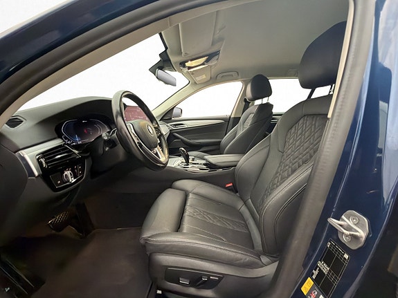BMW 530e 12 of 30