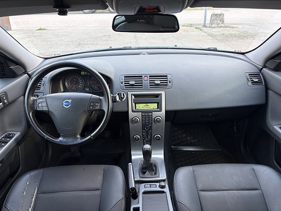 Volvo V50 7 of 14