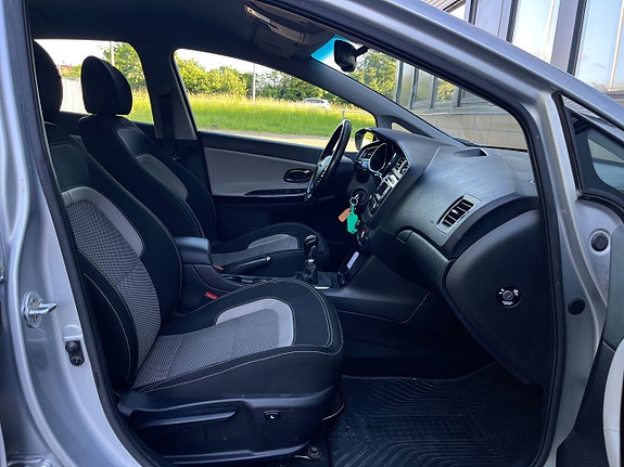 Kia Ceed 10 of 27