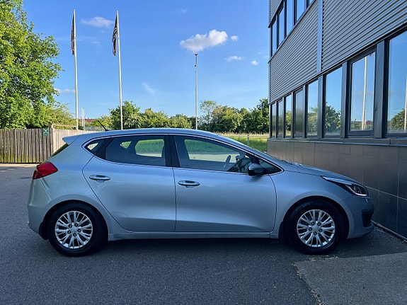 Kia Ceed 27 of 27