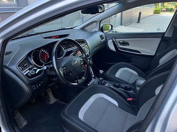 Kia Ceed 14 of 27