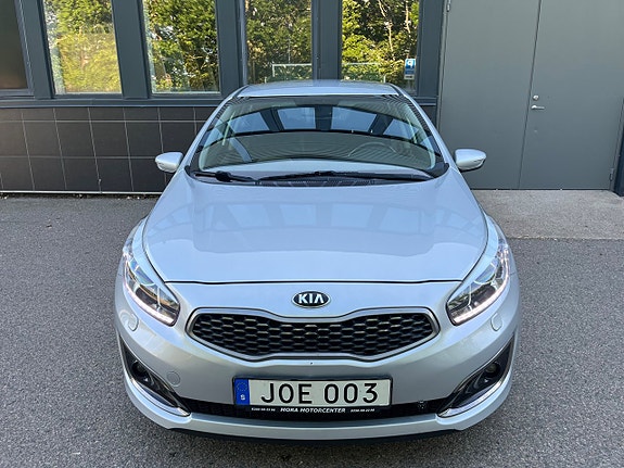 Kia Ceed 2 of 27