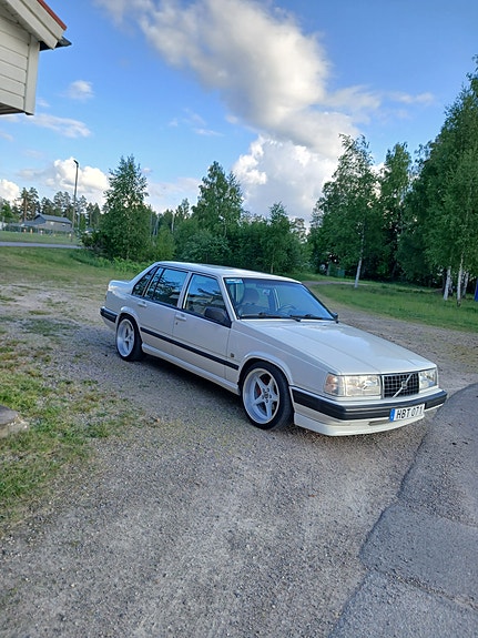 Volvo 940 2 of 5