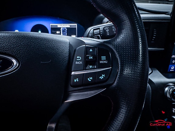 Ford Explorer 23 of 30