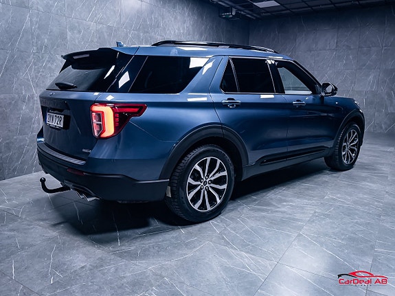 Ford Explorer 7 of 30