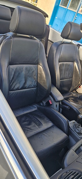 Volkswagen New Beetle 5 of 6