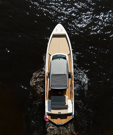 Cormate Super Utility 27 T-Top 6 of 12