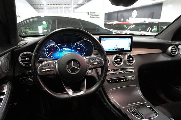 Mercedes-Benz GLC300 d 10 of 28