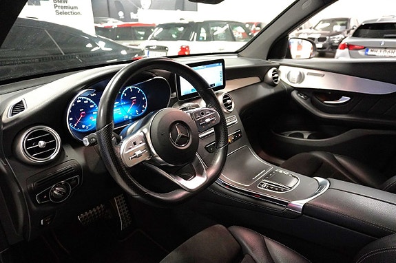 Mercedes-Benz GLC300 d 8 of 28