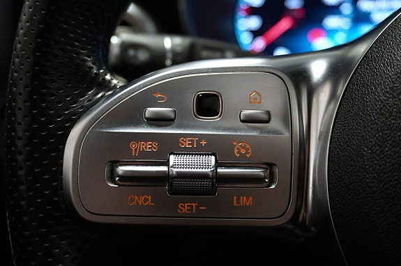 Mercedes-Benz GLC300 d 12 of 28