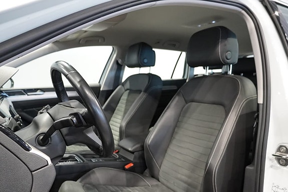 Volkswagen Passat 7 of 21