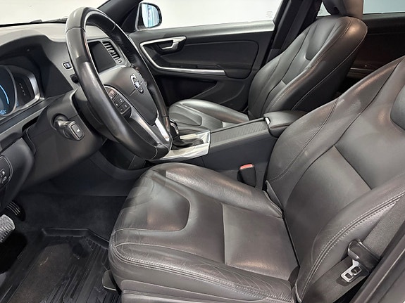 Volvo V60 Cross Country 9 of 15