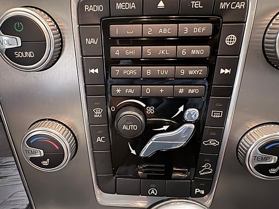 Volvo V60 Cross Country 13 of 15