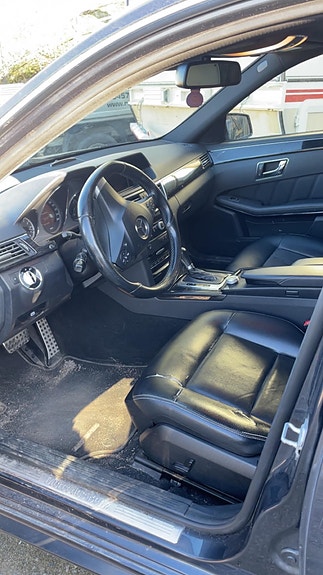 Mercedes-Benz E220 5 of 5