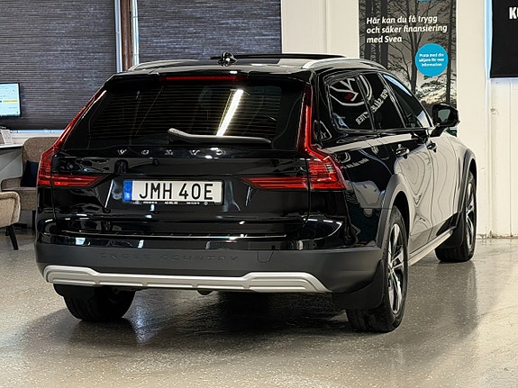 Volvo V90 Cross Country 5 of 5