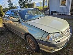 Toyota Avensis 2 of 3