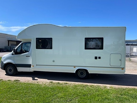 Nordic Office S Mercedes 2 of 13