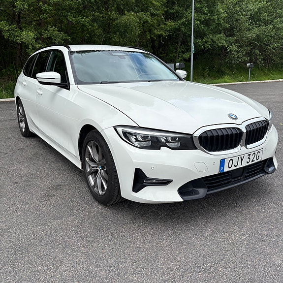 BMW 320d 29 of 30