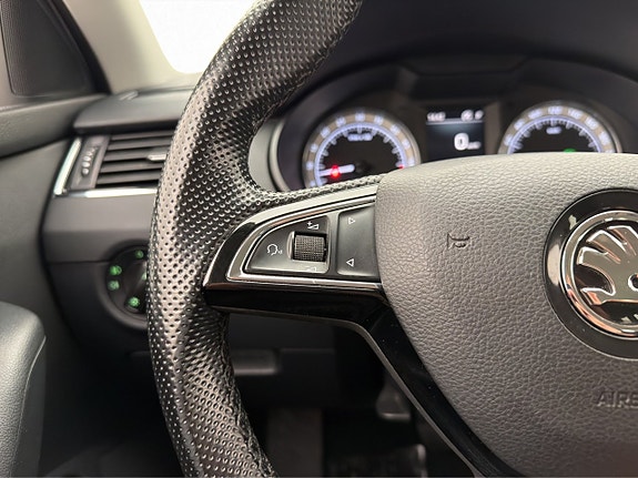 Skoda Octavia 15 of 30